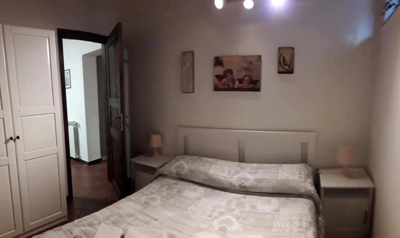 Iride Villa Fosdinovo 0*,  Italy